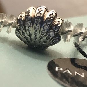 Pandora x Disney Ariel’s Shell